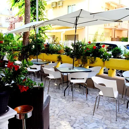 In Guest - New Cirene Double For Only One Person With Breakfast * Rimini