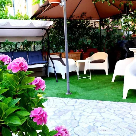 In Guest - New Cirene Double For Only One Person With Breakfast Pensjonat *